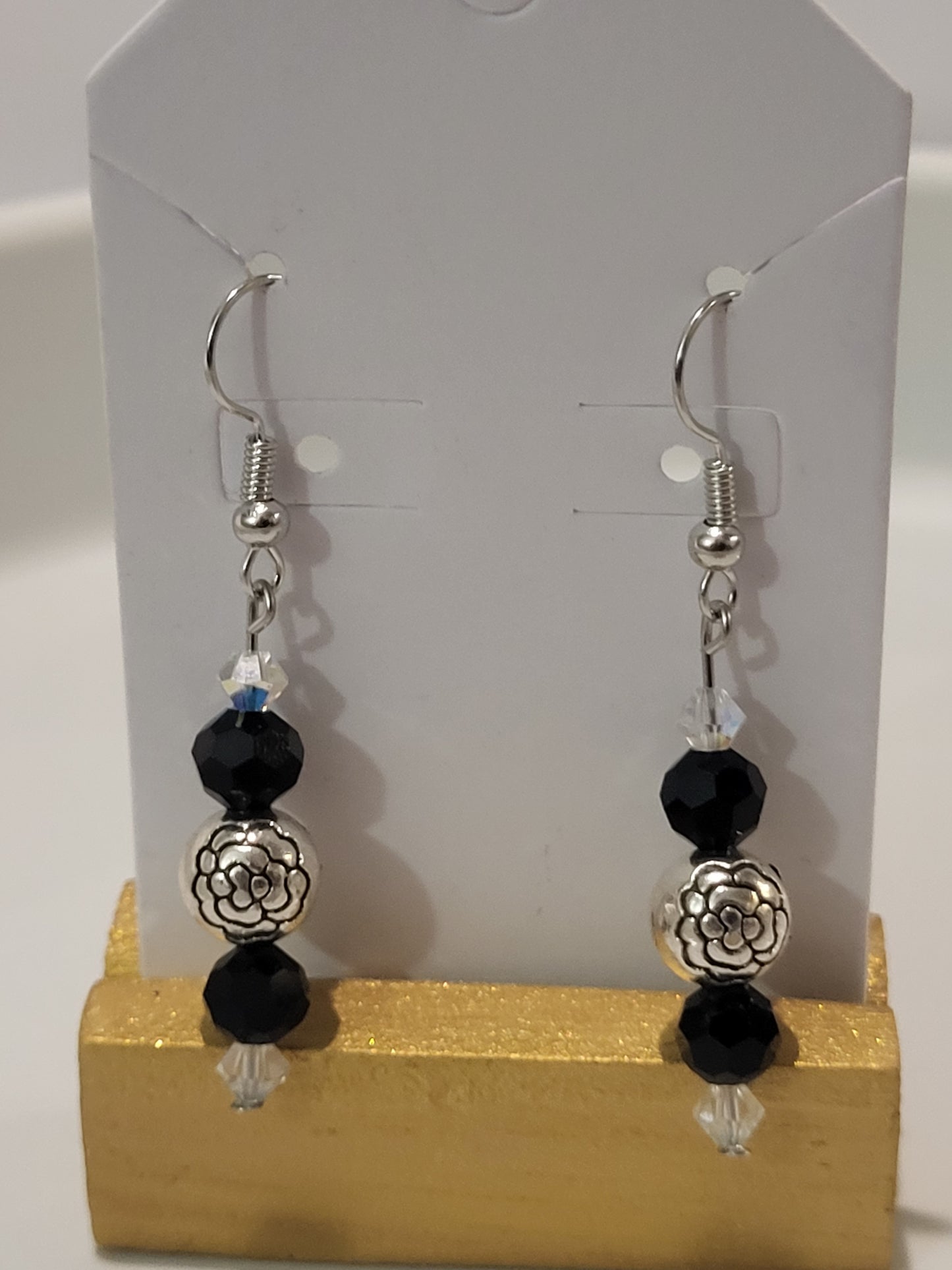 Valentine's day inspired earrings 🌹