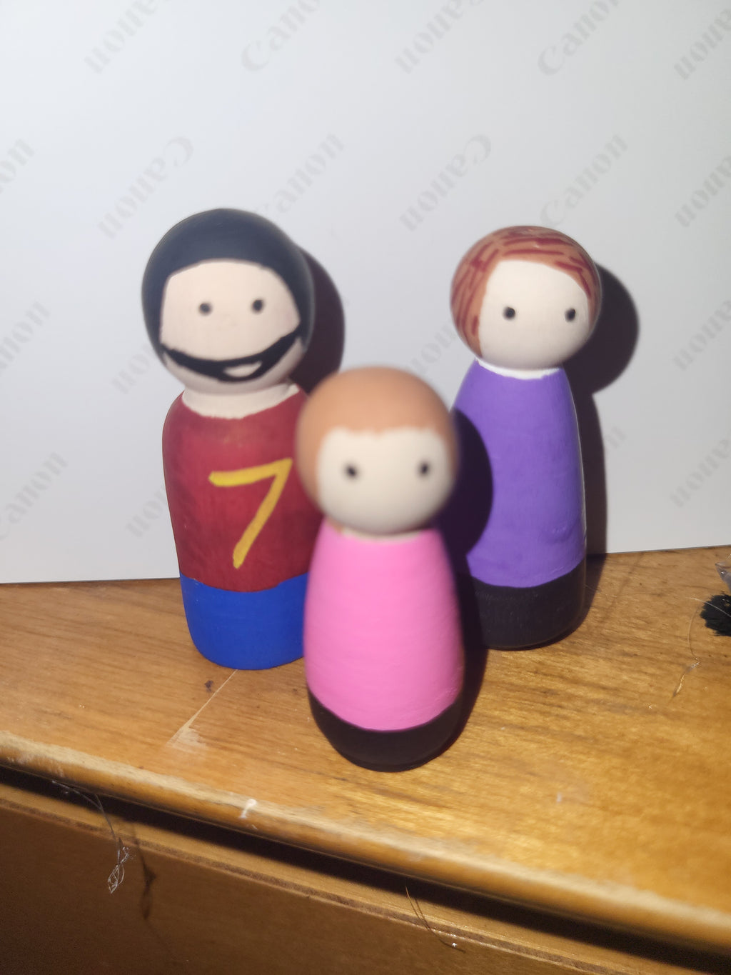 Wooden figurines, personalized family or characters