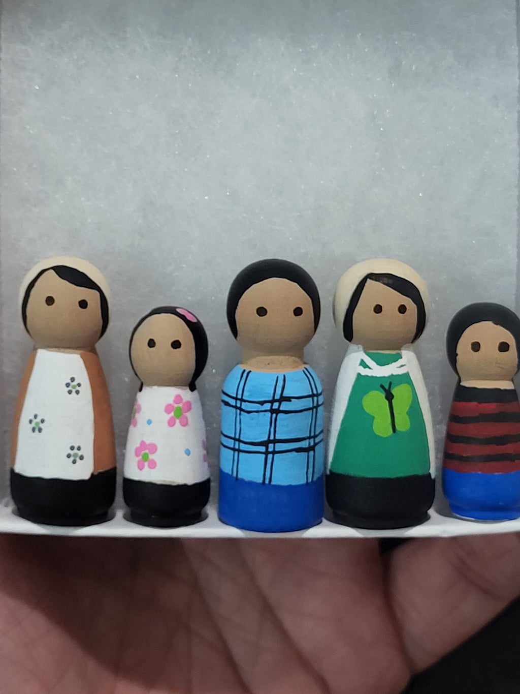 Wooden figurines, personalized family (big family)