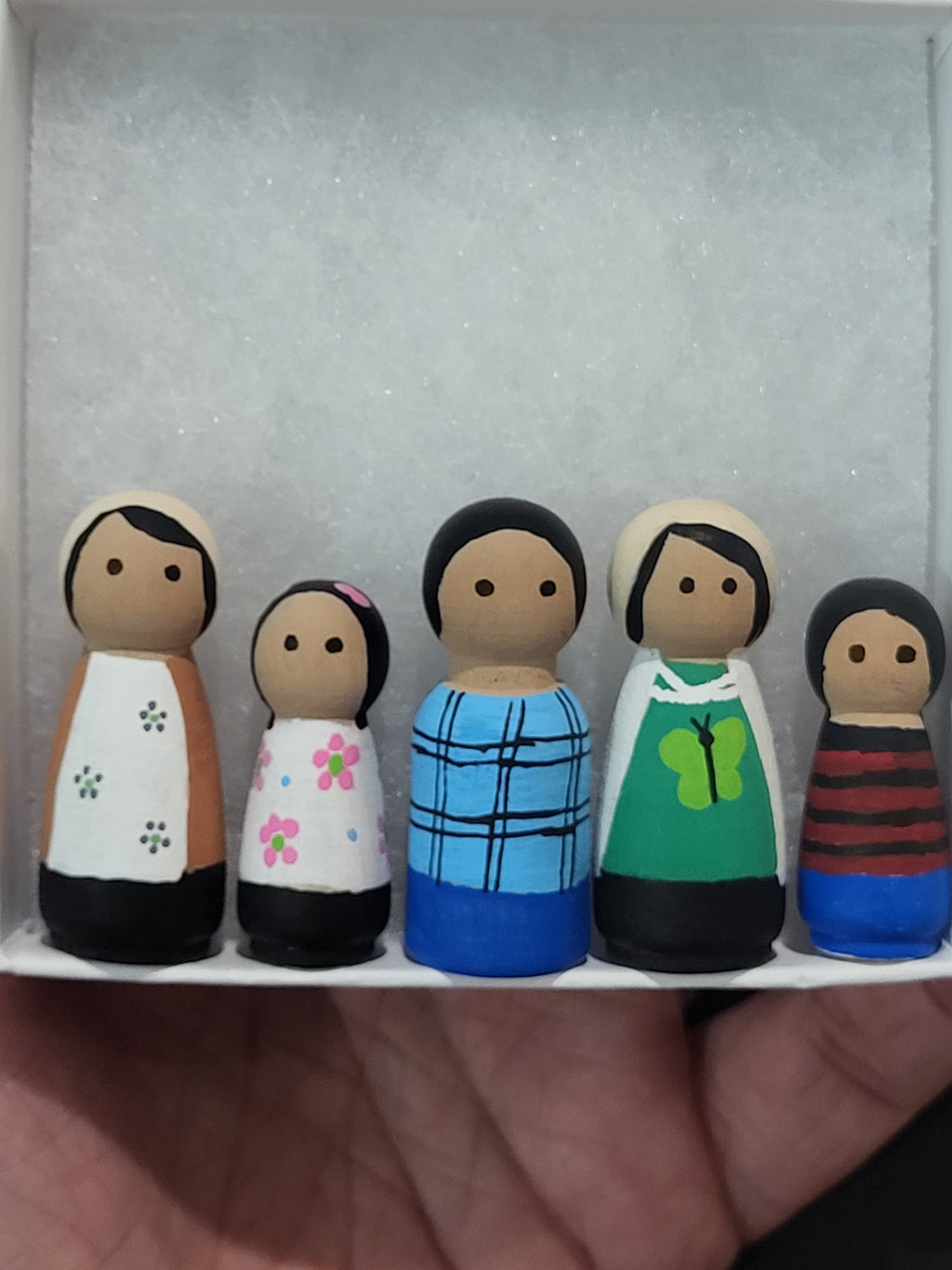 Wooden figurines, personalized family (big family)