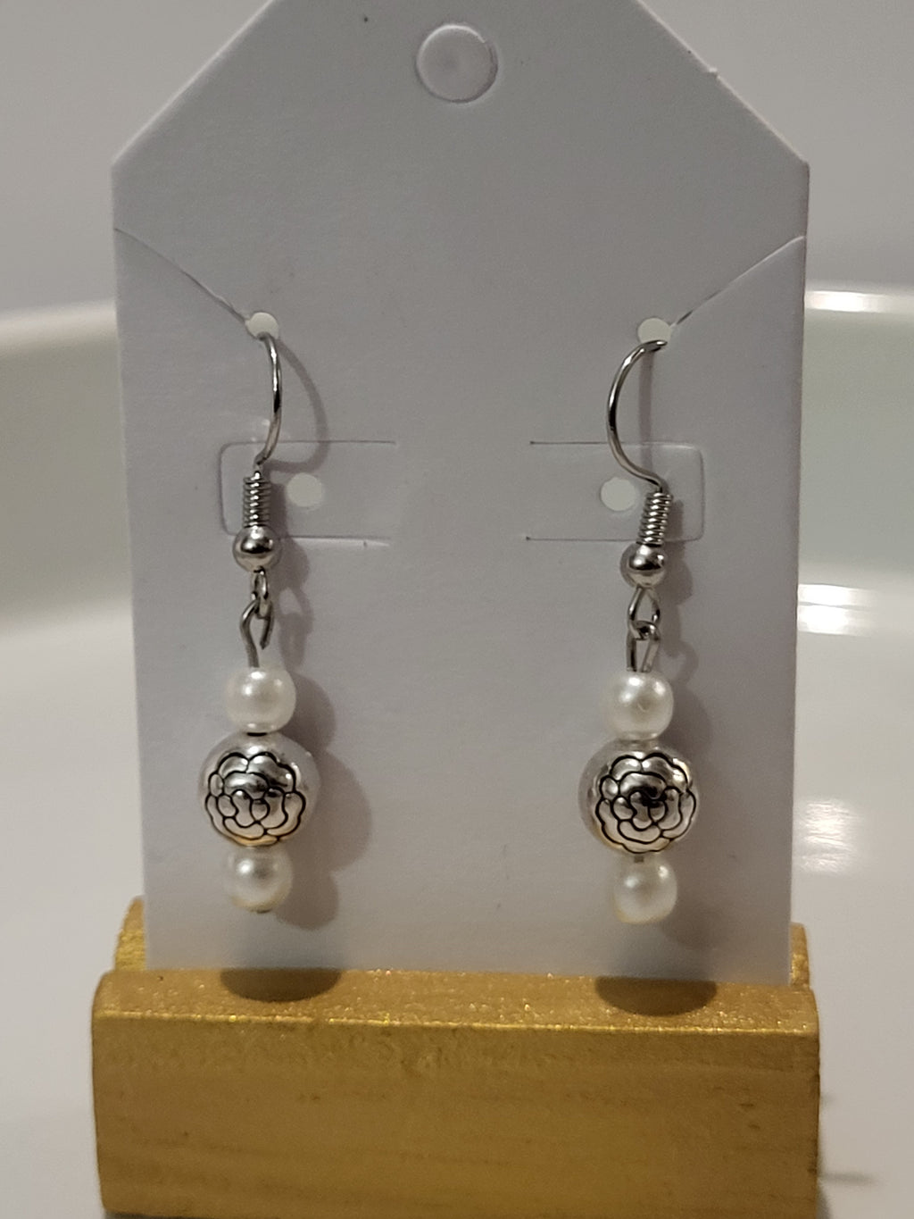 Valentine's day inspired earrings 🌹