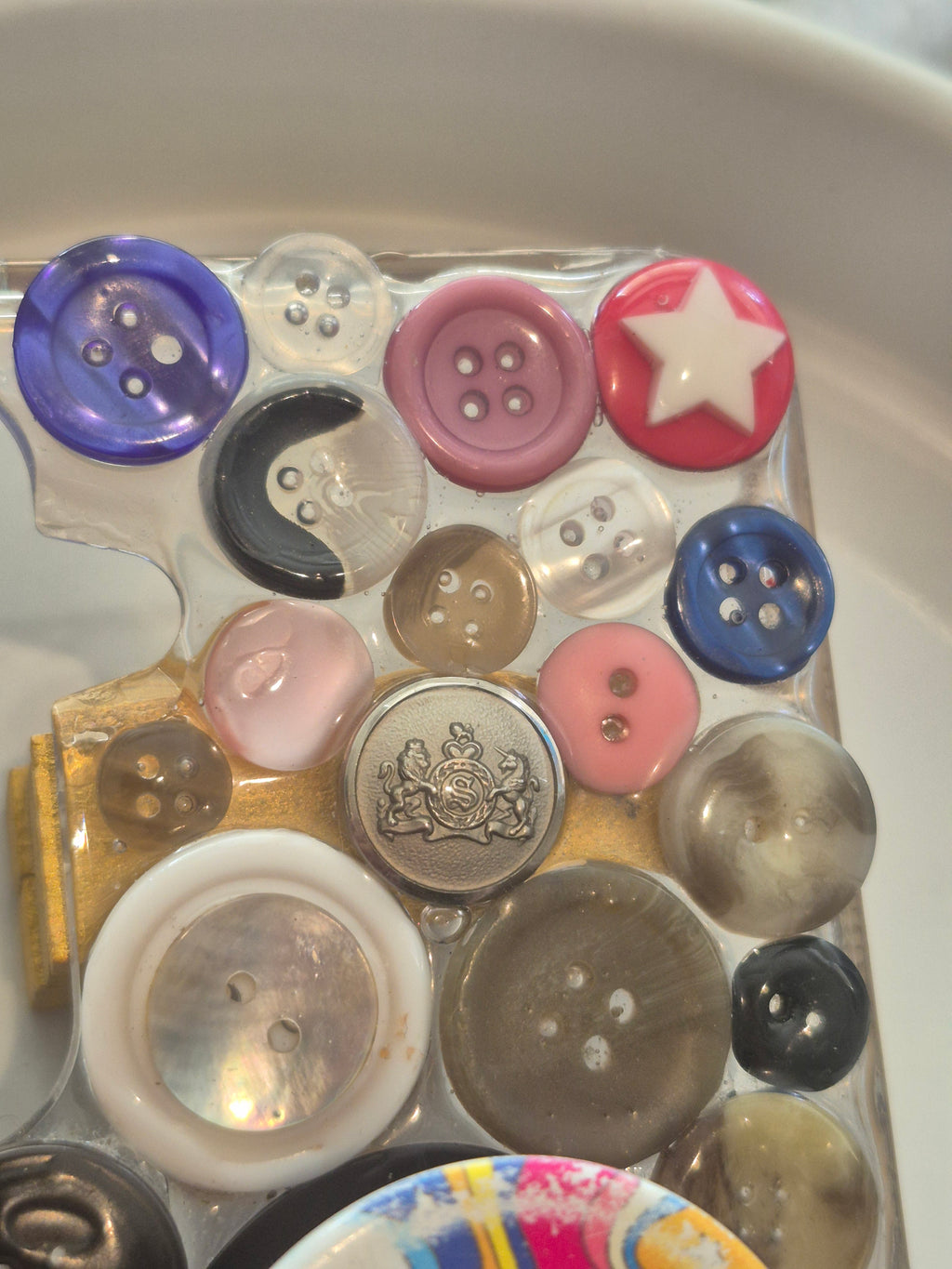 Button phone case♡