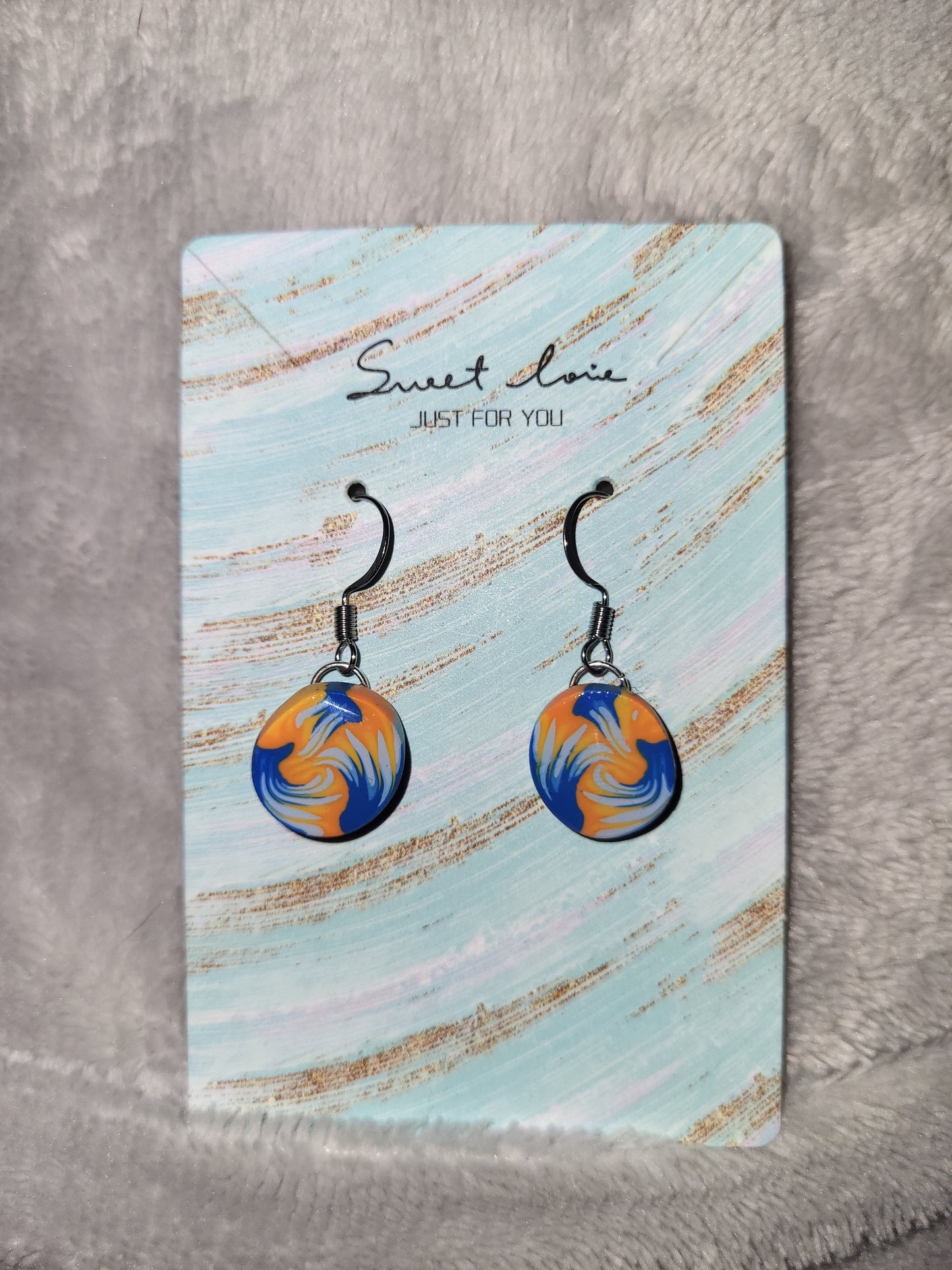 Bronco inspired dangling earrings