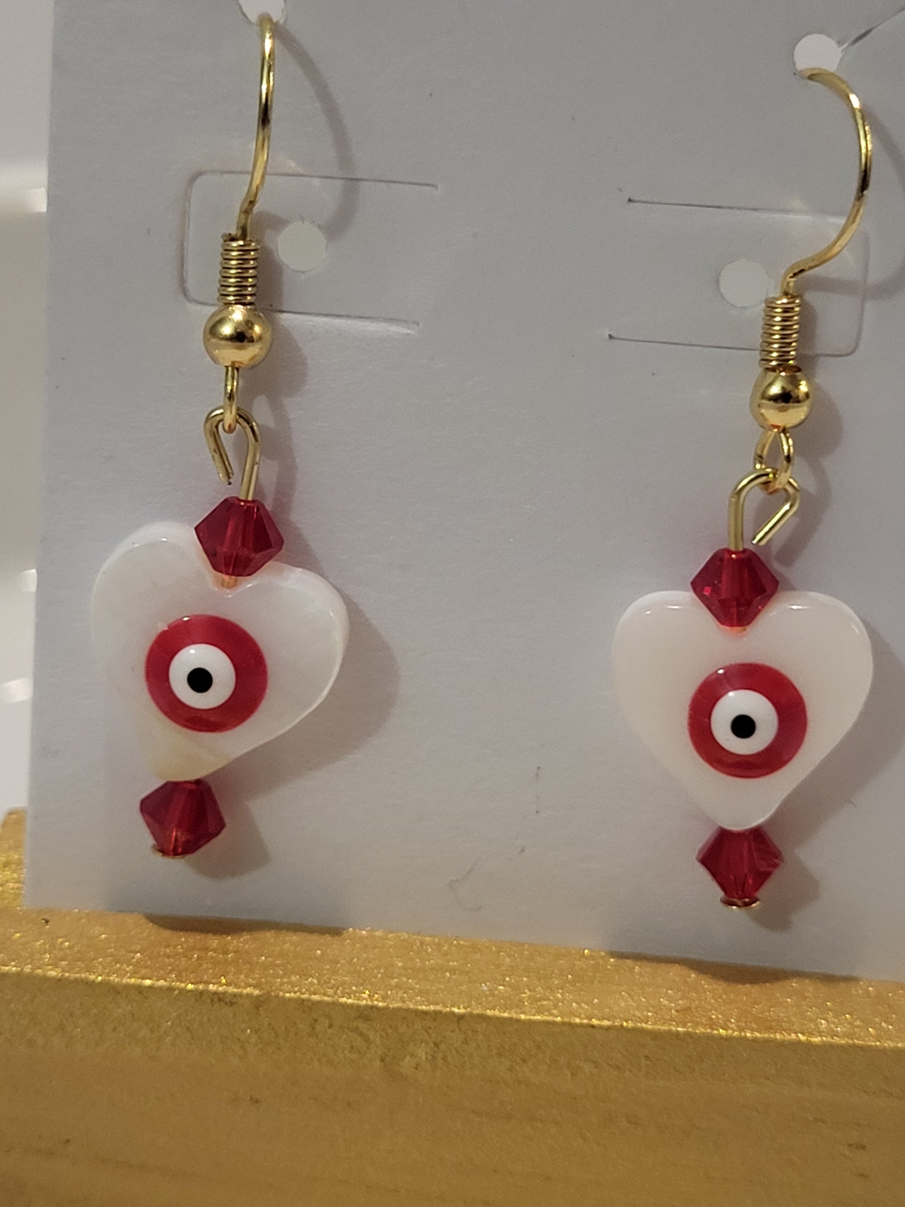 Valentine's day inspired earrings ❤️ 👁